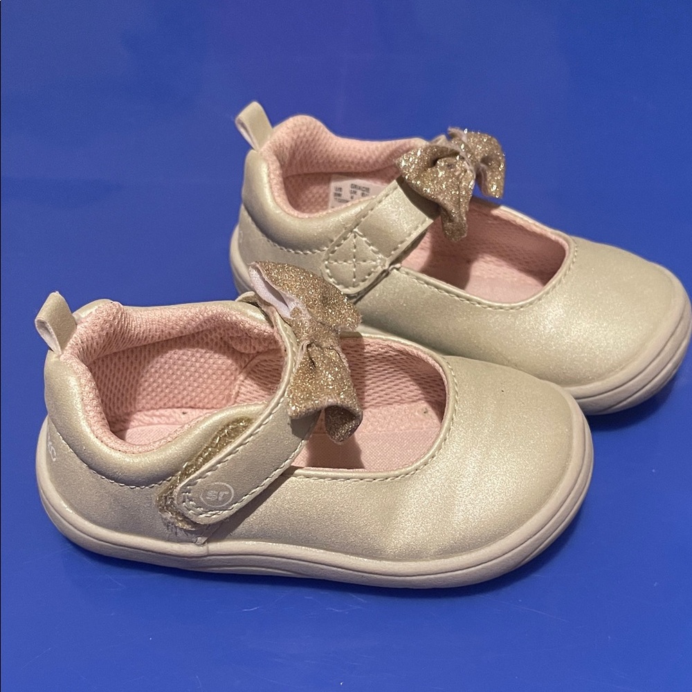 Stride Rite Cream Baby Shoes with Glitter Bow
